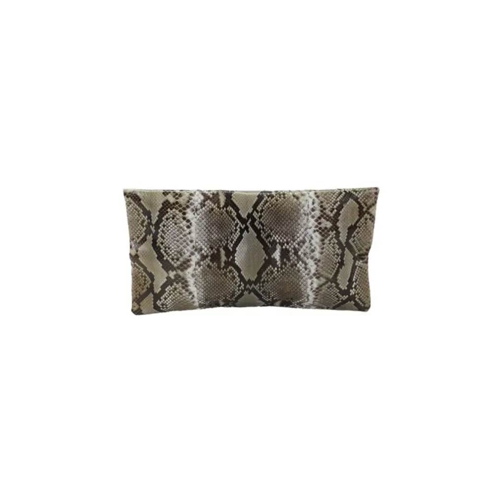 Primary New York Womens Prime Animal Print Folded Flap Clutch Handbag Brown